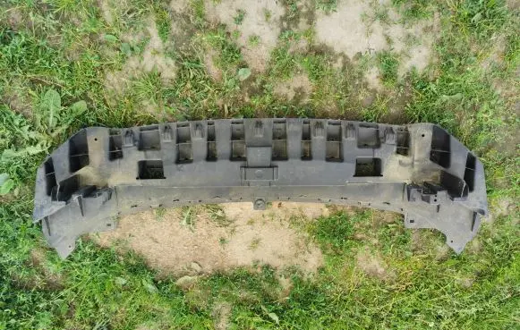 Ford Fiesta Front bumper skid plate/under tray C1BB8B384A
