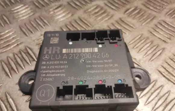 Mercedes-Benz E W212 Door control unit/module 2129004206