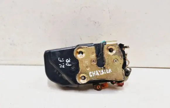 Chrysler PT Cruiser Front door lock 1092P