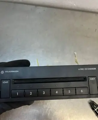Volkswagen Golf V Trunk lid opening control unit DOVOLKSWAGENGOLFV5