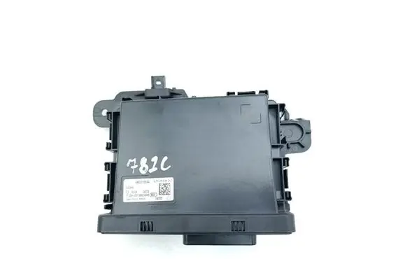 Jeep Grand Cherokee WL Gateway control module 68622122AA