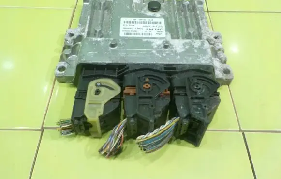 Ford Grand C-MAX Engine control unit/module BV6112A650AED