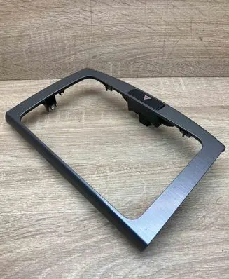 Volkswagen PASSAT B7 Radio/GPS head unit trim 3AA858069H