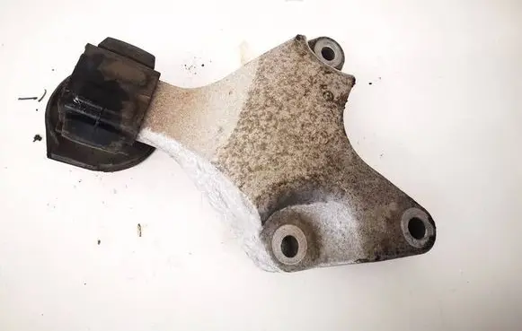 Nissan Micra K14 Engine mounting bracket 