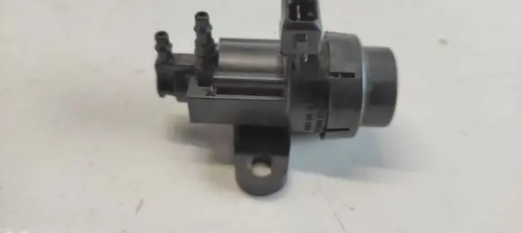 Renault Laguna II Valve vacuum 7700109099