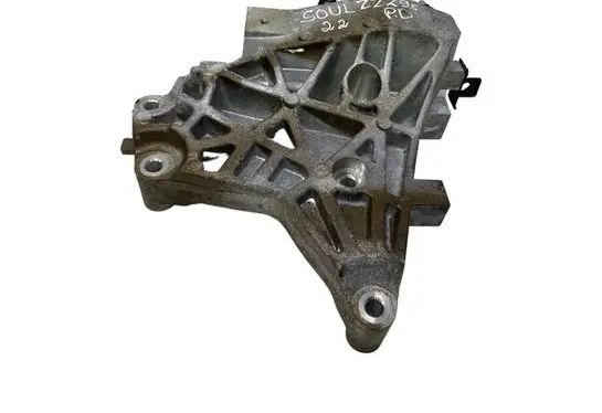KIA Soul Engine mounting bracket DGS2
