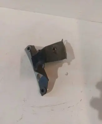 Audi A7 S7 4G Fender mounting bracket 4G8821135C