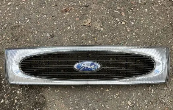 Ford Fiesta Front grill 96FG13A284 C315301401 0315202010