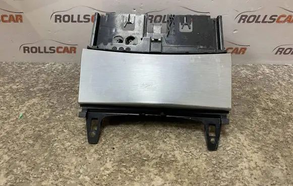 Mercedes-Benz C W204 Ashtray (front) A2046801350