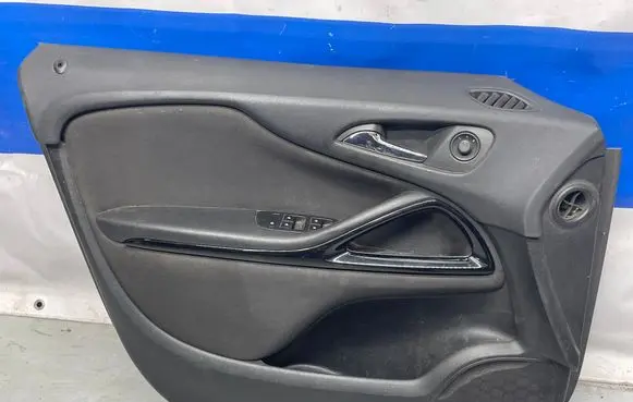 Opel Zafira C Front door card panel trim 20893795