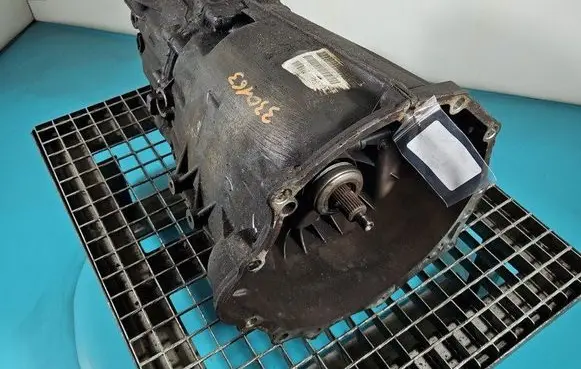 Volkswagen Crafter Manual 5 speed gearbox HVW9062604300 IMPRK1507819