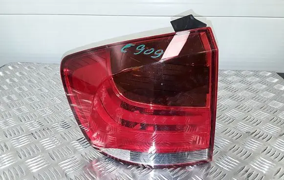 BMW X1 E84 Rear/tail lights 03425600