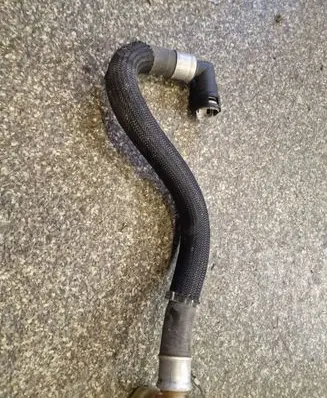 Ford Mustang V Engine coolant pipe/hose