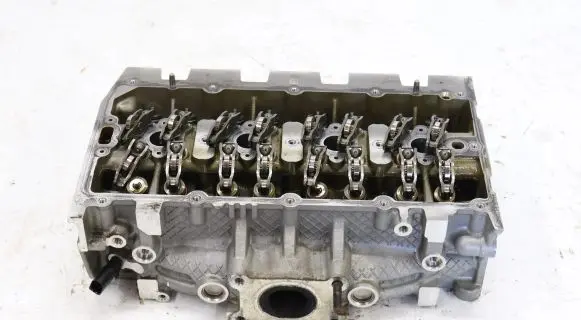 Audi Q3 8U Engine head 04L103404AS