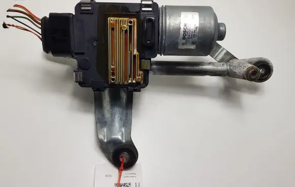 Volkswagen Phaeton Front wiper linkage and motor 3D2955024C 0390243043 3D2955120B