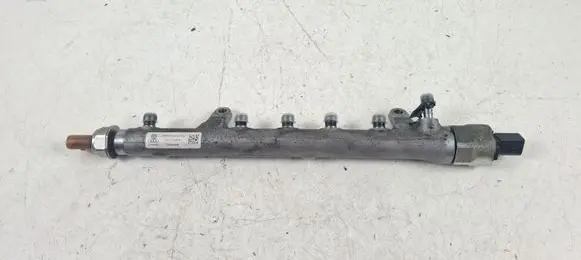 Volkswagen Touran II Fuel main line pipe 03L906051