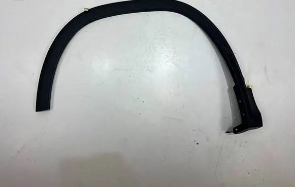 Mercedes-Benz GLA H247 Front arch trim 