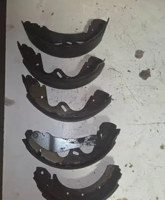 Nissan Terrano Handbrake/parking brake pads 