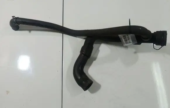 Audi A4 S4 B5 8D Engine coolant pipe/hose 