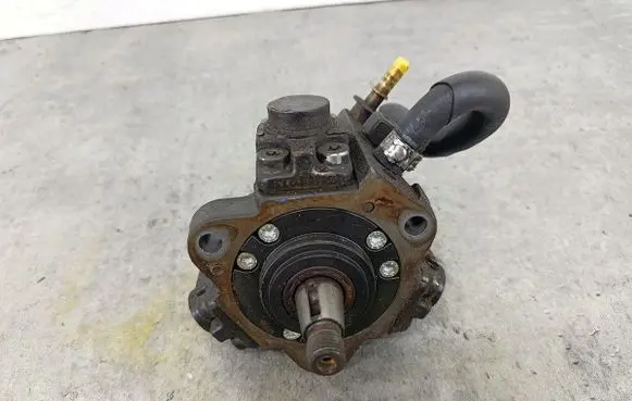 Fiat Croma Fuel injection high pressure pump 
