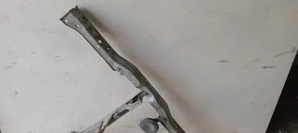 Toyota Avensis T250 Radiator support slam panel bracket 96071
