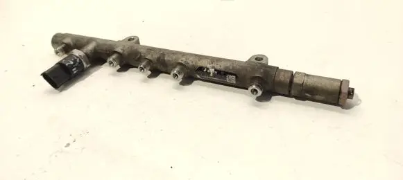 Renault Scenic II - Grand scenic II Fuel main line pipe 0445214024 8200347176