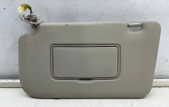 Nissan Rogue Sun visor 