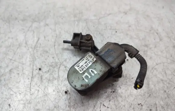 Audi Q7 4L Air suspension front height level sensor 7L0616213D