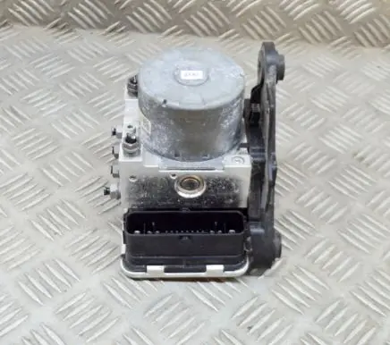 Audi A3 S3 8V ABS Pump 8V0614517B 8V0907379B