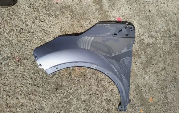 Renault Captur Fender 631018998R