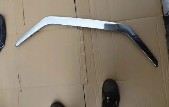 Roof trim bar molding cover