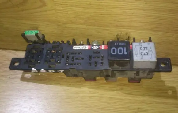 Skoda Octavia Mk1 (1U) Fuse box set 4a0937530