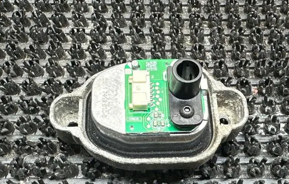 BMW 3 F30 F35 F31 LED ballast control module 63117419610