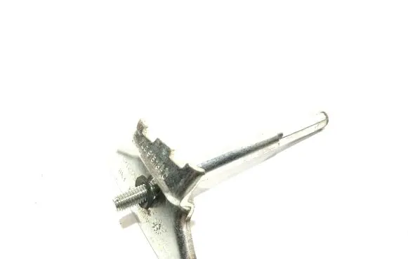 Audi Q7 4L Battery bracket 7L0915138C