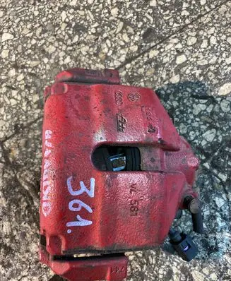 Skoda Octavia Mk2 (1Z) Front brake caliper