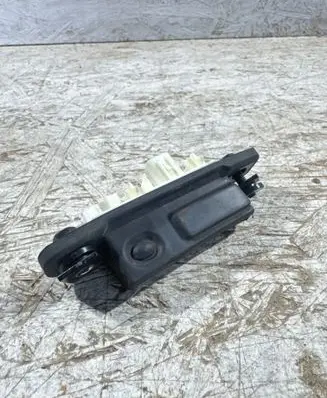 Toyota RAV 4 (XA50) Tailgate opening switch 15d355 355 Gf30