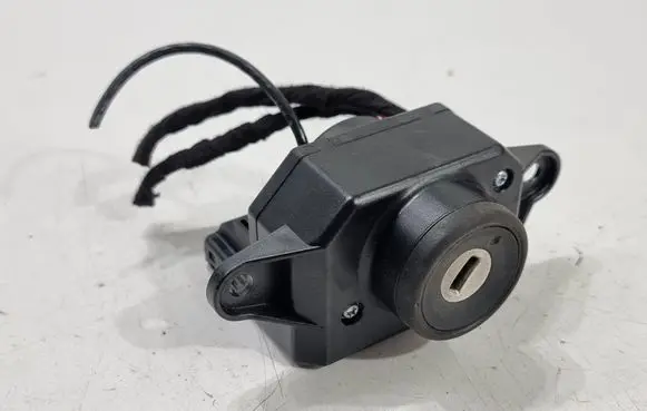 Audi A6 S6 C6 4F Ignition lock 4F0909135