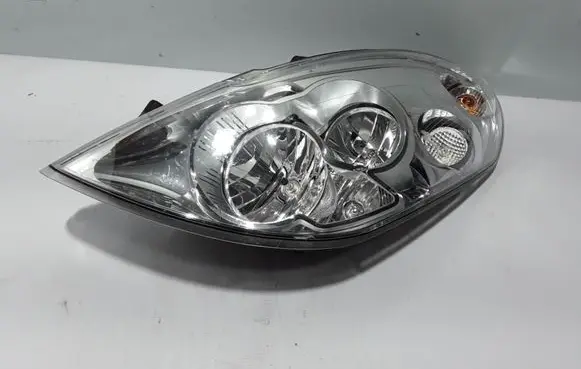 Renault Master III Headlight/headlamp 260603994R
