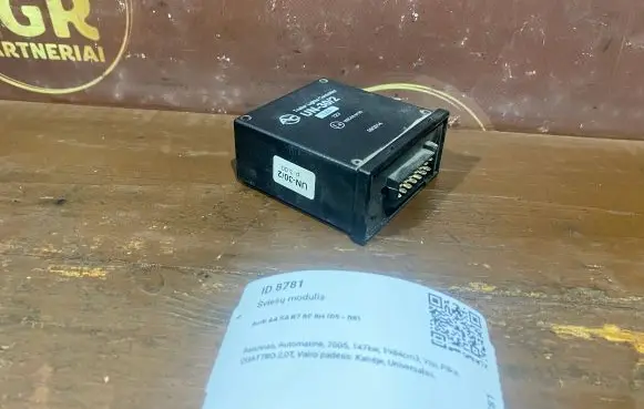 Audi A4 S4 B7 8E 8H Light module LCM 10R035110