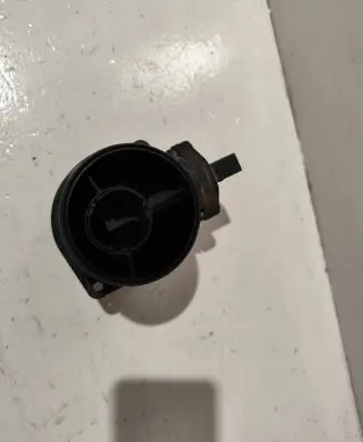 Volkswagen PASSAT B6 Mass air flow meter 074906461B 0281002461