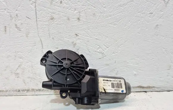 Hyundai Santa Fe Front door window regulator motor 