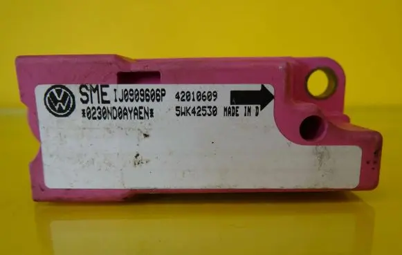 Seat Ibiza II (6k) Airbag deployment crash/impact sensor 5WK42530 1J0909606P