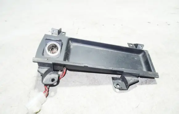 BMW 5 E39 12 V Socket (front) 8159694 51168159694