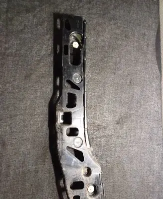 BMW 5 G30 G31 G38 Holder (bracket) 51777387347 113685