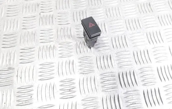 Toyota Avensis T250 Hazard light switch