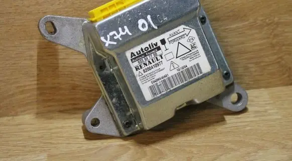 Renault Laguna II Airbag control unit/module 8200410977