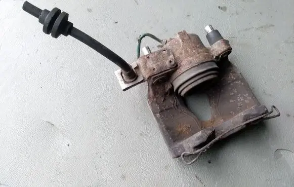 Renault Laguna II Front brake caliper