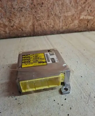 Toyota Prius (NHW20) Airbag control unit/module 8917047070 1523009201