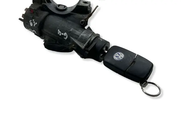 Volkswagen Golf IV Ignition lock 4B0395851C