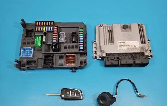 Citroen C4 Cactus Engine control unit/module ECU 0281030548 IMPRK1541463